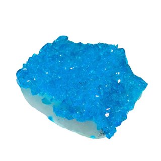 Kupfersulfat gezchteter blauer Glitzer Kristall auf Matrix Muttergestein