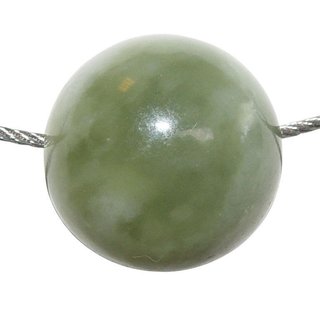 Neue Jade Kugel ca. 20 mm als Anhnger mit Bohrung ca. 2,5 mm