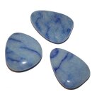 Blauquarz Trommelstein flach gemaserter Scheibenstein ca. 40 x 25 mm als Handschmeichler