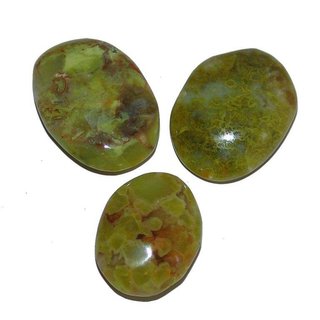 Opal grün Trommelstein Handschmeichler ca. 35-40 mm aus Madagaskar