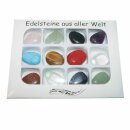12 Stück flache Edelsteine gebohrt ca. 20 mm