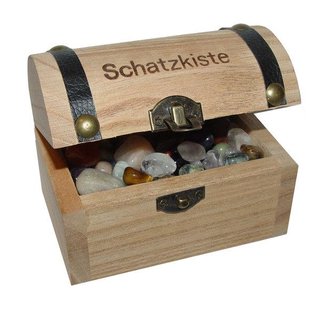 Schatzkiste gefllt mit kleinen echten Edelsteine ideal fr jeden Schatzsucher