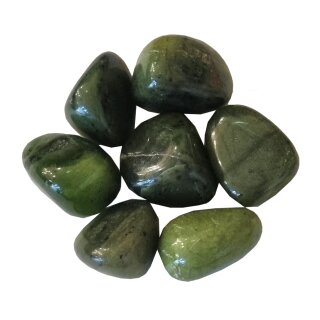 50 Gramm Nephrit / Jade Trommelsteine Handschmeichler ca. 5 - 8 Steine