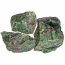 Rubin Zoisit Rohstein gute Quailität mit rotem Rubin ca. 0,5 - 1 kg ca. 60 - 100 mm